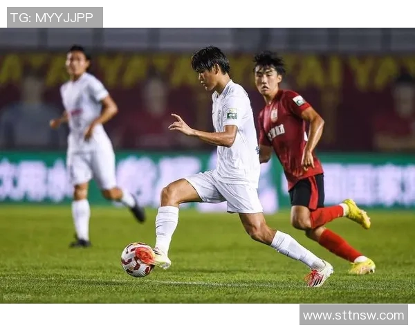 中国足球星星依旧闪耀 新一代球员逐渐崭露头角带来希望 中国足球星星依旧闪耀 新一代球员逐渐崭露头角带来希望