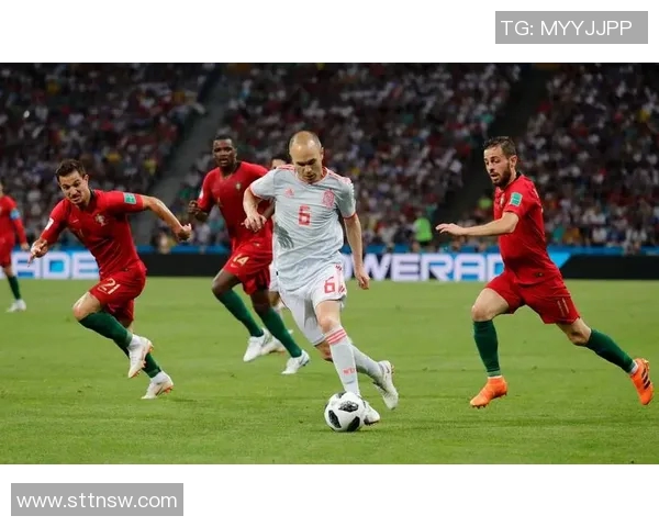 球星头像双人足球竞技挑战赛激烈对决，精彩瞬间不容错过